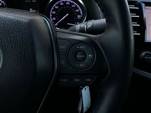 Used 2018 Toyota Camry SE image 29