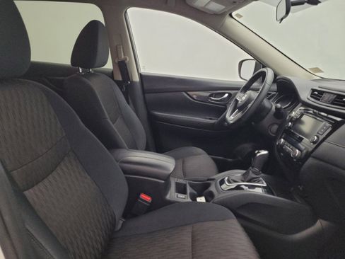Used 2018 Nissan Rogue SV FWD image 21