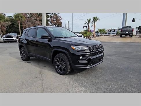 New 2026 Jeep Compass Latitude image 35
