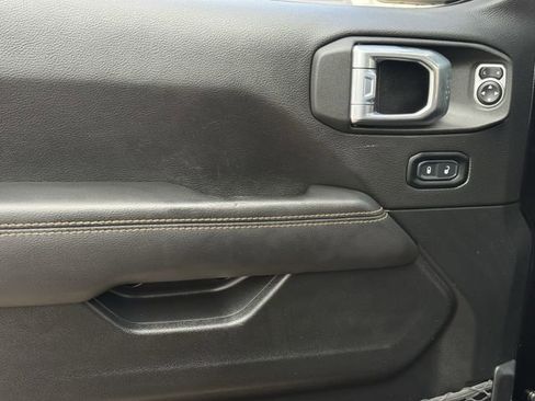 Used 2021 Jeep Wrangler Unlimited Sahara image 26