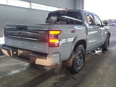 Used 2025 Nissan Frontier PRO-4X AWD/4WD image 5
