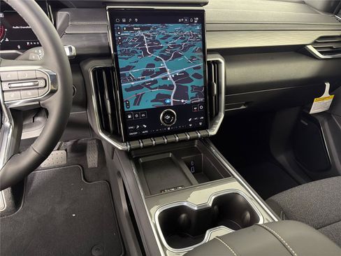 New 2026 GMC Acadia Elevation FWD image 29