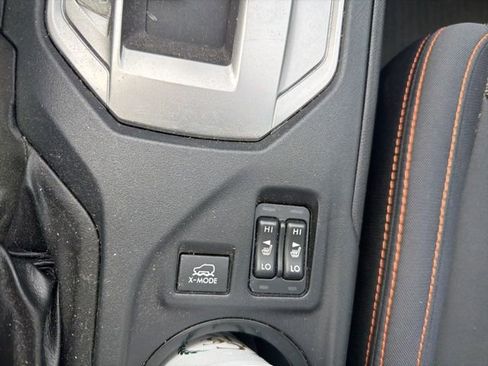 Used 2018 Subaru Crosstrek 2.0i Premium AWD/4WD image 12