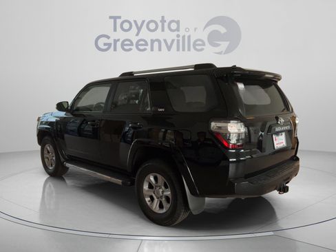 Used 2020 Toyota 4Runner SR5 Premium w/ Moonroof Package AWD/4WD image 4