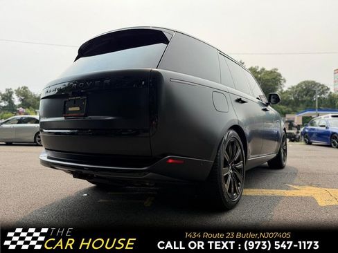 Used 2025 Land Rover Range Rover SE AWD/4WD image 8