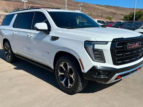 Used 2025 GMC Yukon XL AT4 Ultimate AWD/4WD image 8