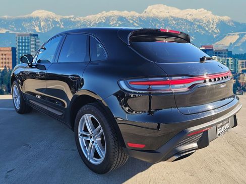 Used 2024 Porsche Macan image 5