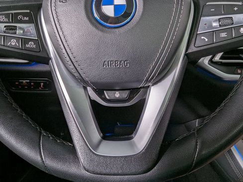 Used 2022 BMW X5 xDrive45e w/ Executive Package AWD/4WD image 37