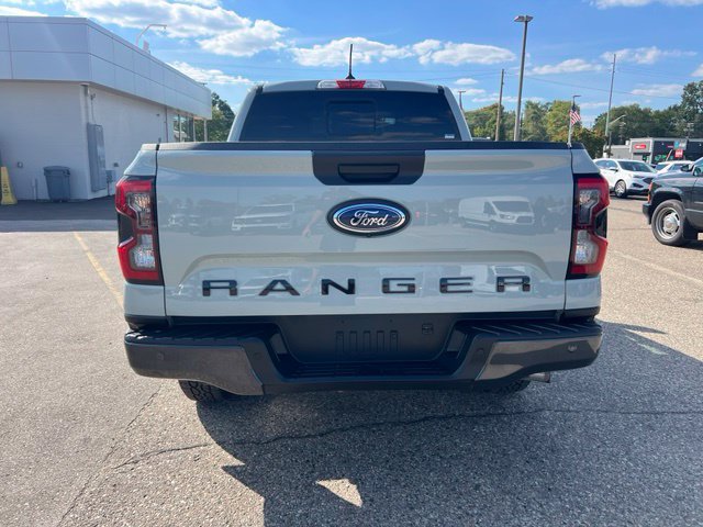 Used 2024 Ford Ranger XLT w/ Equipment Group 301A High AWD/4WD image 5