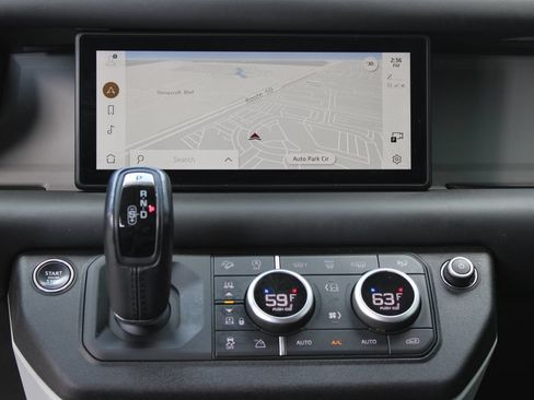 Used 2023 Land Rover Defender 110 SE AWD/4WD image 8