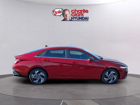 New 2026 Hyundai Elantra Limited FWD image 6
