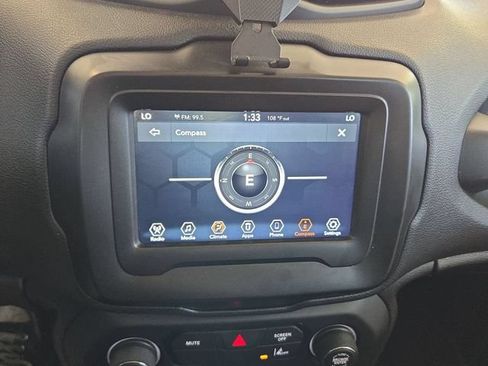 Used 2021 Jeep Renegade Sport FWD image 19