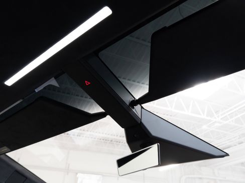 Used 2024 Tesla Cybertruck AWD Crew Cab image 29