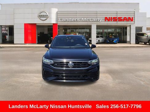 Used 2022 Volkswagen Tiguan SE R-Line image 11