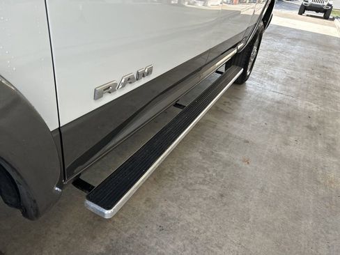 Used 2021 RAM 2500 Tradesman w/ Chrome Appearance Group image 16