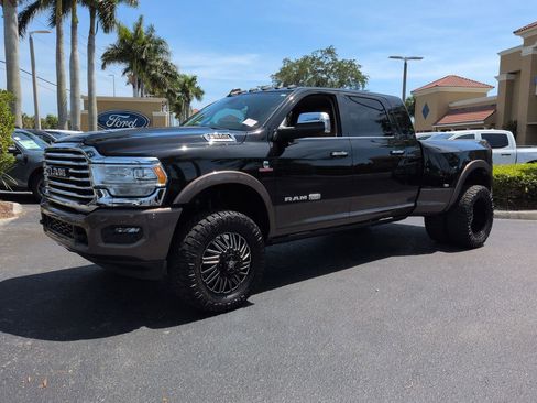 Used 2022 RAM 3500 Limited AWD/4WD image 8