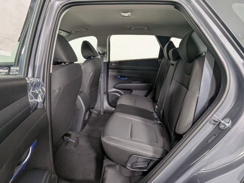 Certified 2025 Hyundai Tucson SE FWD image 27