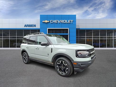 Used 2022 Ford Bronco Sport Outer Banks w/ Tech Package AWD/4WD image 4