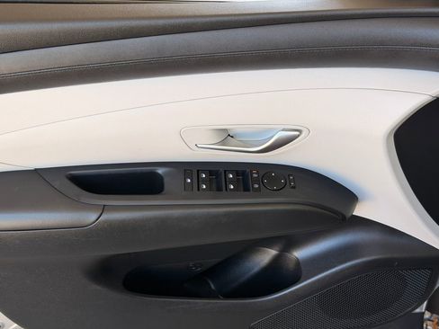 Used 2025 Hyundai Tucson SEL image 3