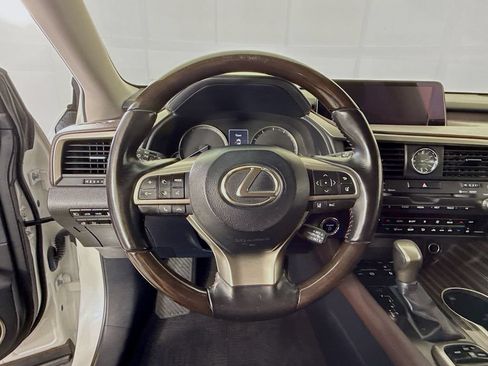 Used 2018 Lexus RX 450hL Luxury w/ Accessory Package AWD/4WD image 12