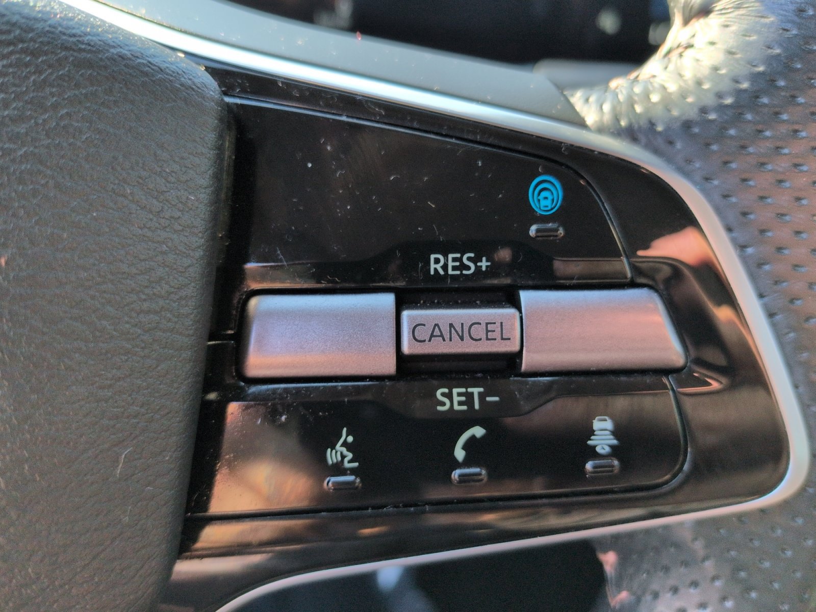 Used 2024 Nissan Ariya FWD image 20
