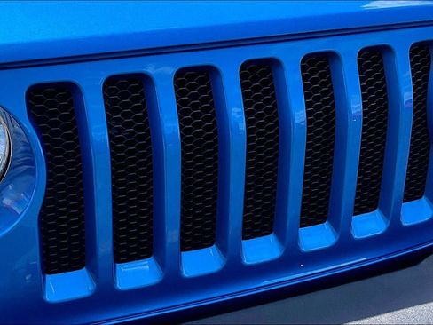 Used 2022 Jeep Wrangler Unlimited Sport AWD/4WD image 26