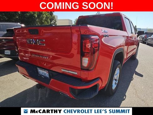 Used 2021 GMC Sierra 1500 Elevation w/ X31 Off-Road Package AWD/4WD image 4