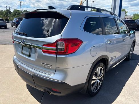 Used 2022 Subaru Ascent Touring AWD/4WD image 6
