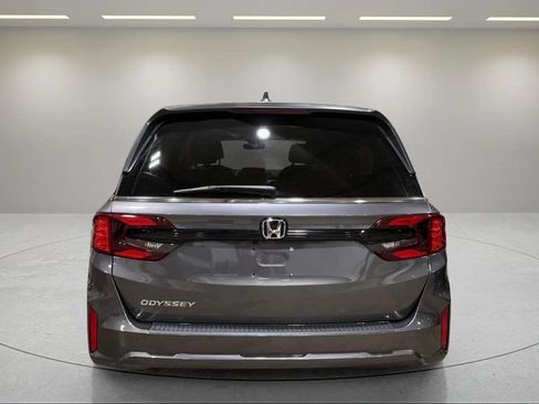 Used 2025 Honda Odyssey EX-L image 4