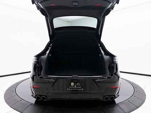 Used 2025 Porsche Cayenne GTS image 20