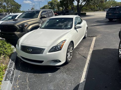 Used 2012 INFINITI G37 Convertible w/ Premium Pkg RWD image 1