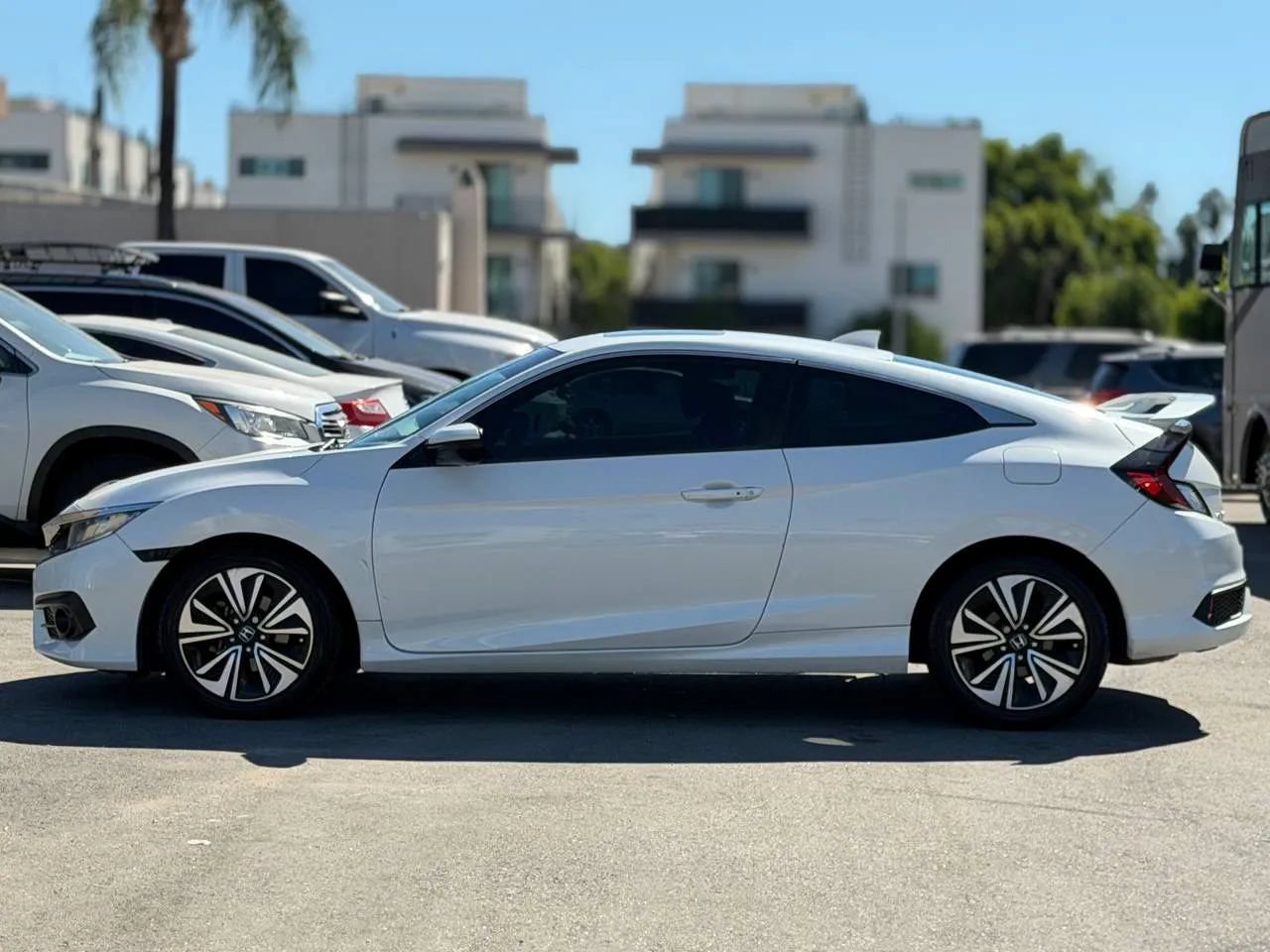 Used 2017 Honda Civic EX-T image 8