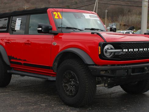 Used 2021 Ford Bronco Wildtrak image 39