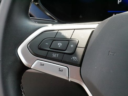Used 2023 Volkswagen Taos SE AWD/4WD image 26
