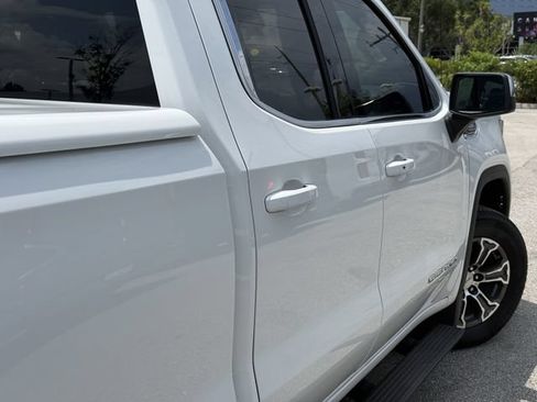 Used 2025 GMC Sierra 1500 SLE RWD image 9