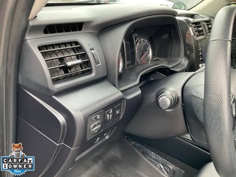 Used 2023 Toyota 4Runner TRD Off-Road Premium w/ Moonroof Package AWD/4WD image 18