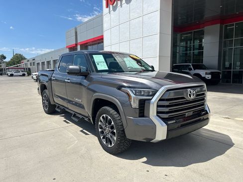 Used 2023 Toyota Tundra Limited AWD/4WD image 7