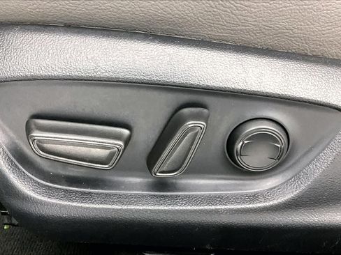 Used 2023 Toyota Camry LE FWD image 33
