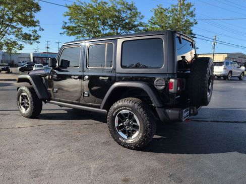 Used 2022 Jeep Wrangler Unlimited Rubicon w/ Cold Weather Group AWD/4WD image 3