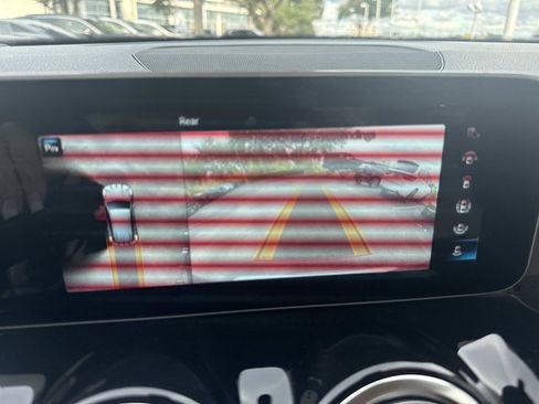 Used 2021 Mercedes-Benz GLB 250 image 22