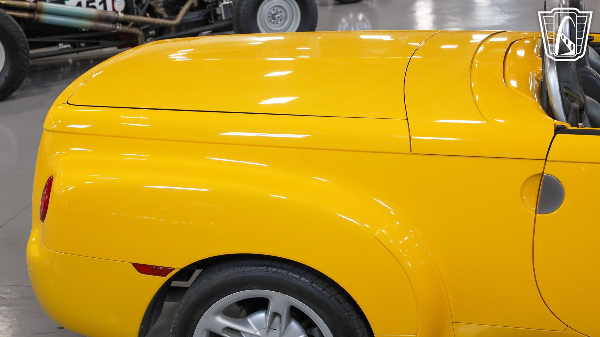 Used 2004 Chevrolet SSR w/ Preferred Equipment Group RWD image 29