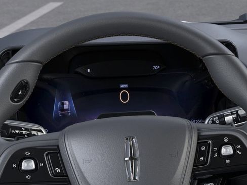 New 2025 Lincoln Aviator AWD image 13