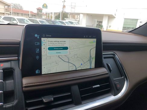 Used 2023 Chevrolet Tahoe High Country w/ Premium Package 2 image 17