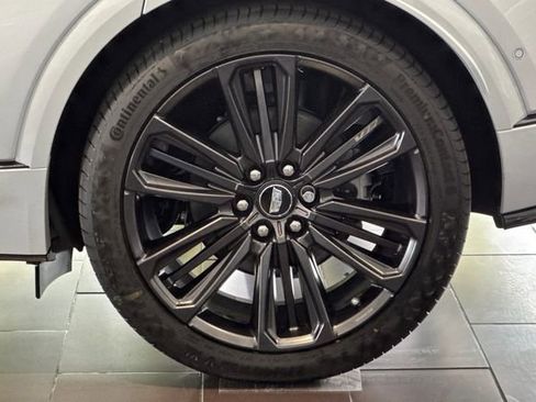 New 2026 Cadillac Lyriq V image 25