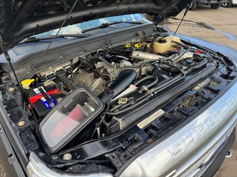 Used 2014 Ford F350 Platinum w/ Platinum Package image 25