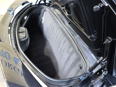 Used 2024 Chevrolet Corvette Stingray Premium Conv w/ Z51 Performance Package image 27