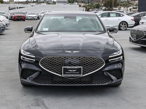 Used 2026 Genesis G70 2.5T Prestige RWD image 2