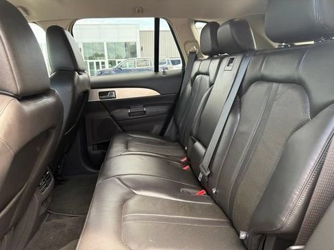 Used 2012 Lincoln MKX FWD image 34