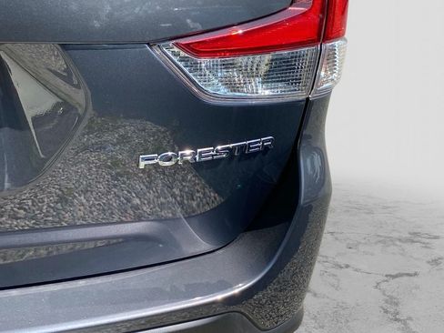 Used 2023 Subaru Forester Premium AWD/4WD image 6