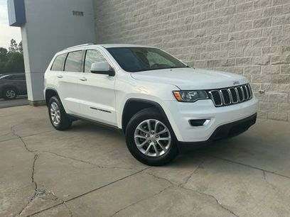 Used 2021 Jeep Grand Cherokee Laredo w/ Security & Convenience Group